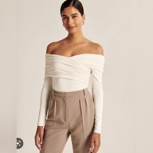 NWT Off the shoulder bodysuit